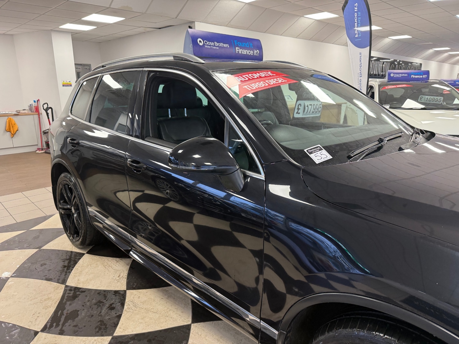 Used Volkswagen Touareg 2017 for sale - 77474573: Photo 12