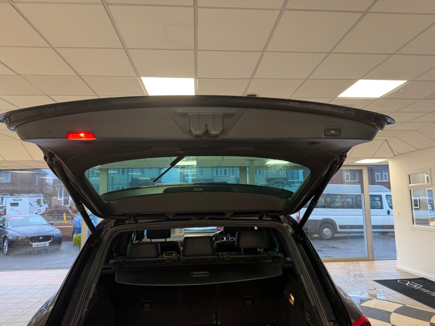 Used Volkswagen Touareg 2017 for sale - 77474573: Photo 39