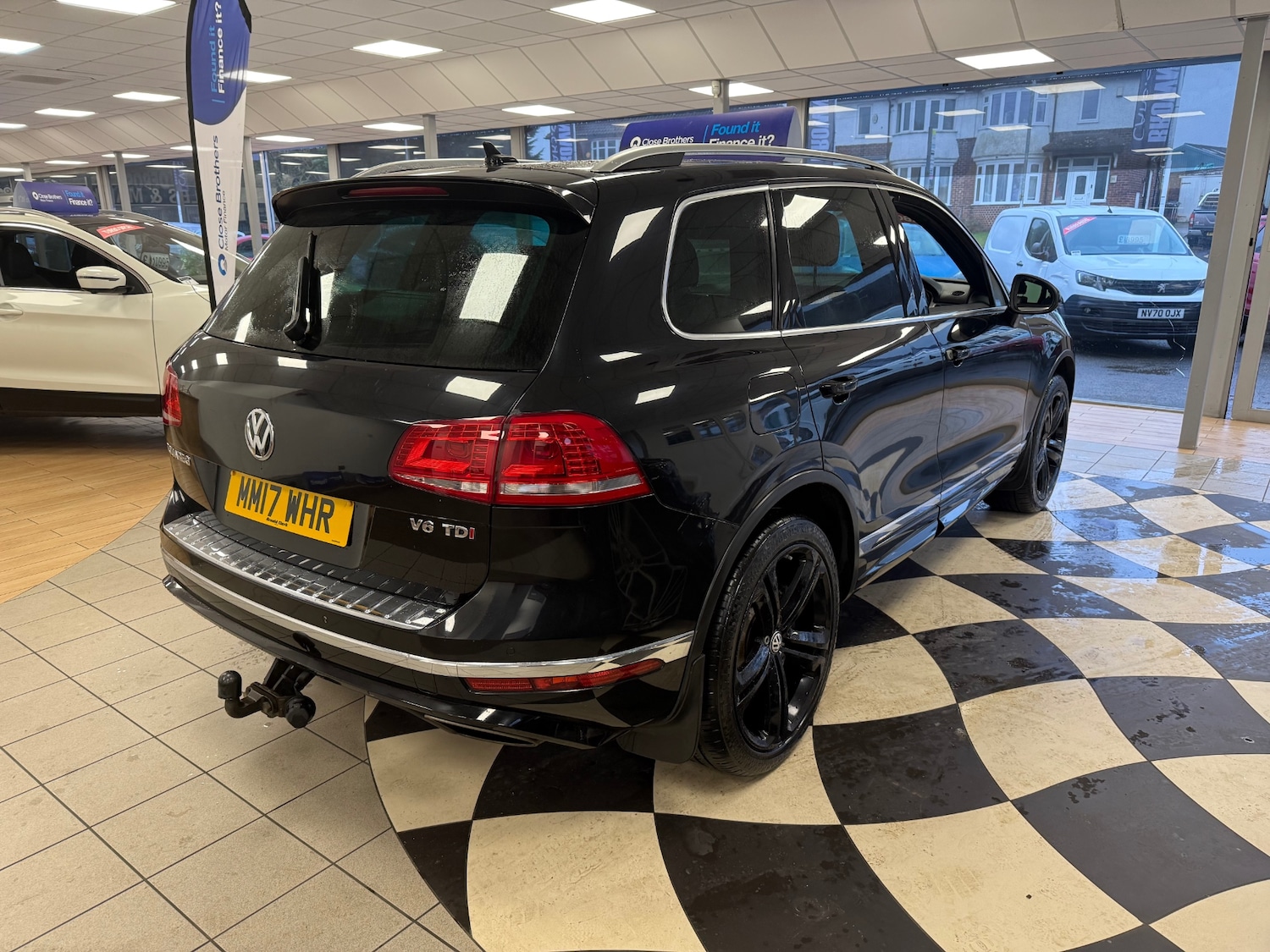 Used Volkswagen Touareg 2017 for sale - 77474573: Photo 5