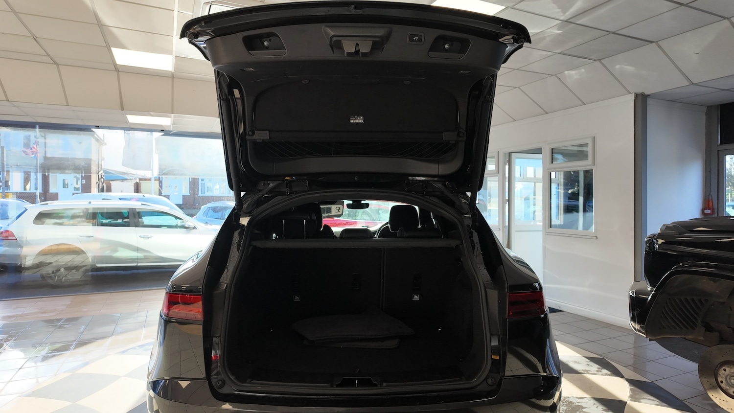 Used Jaguar E-Pace 2019 for sale - 76892019: Photo 33