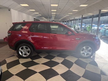 Used Land Rover Discovery 2015 for sale - 78105039: Photo