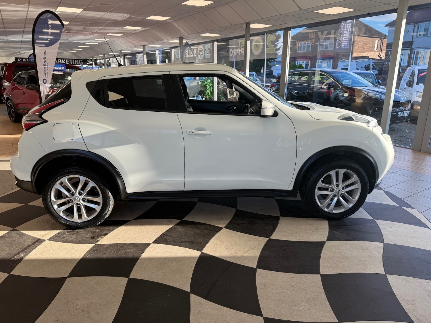 Used Nissan Juke 2017 for sale - 77104588: Photo 4