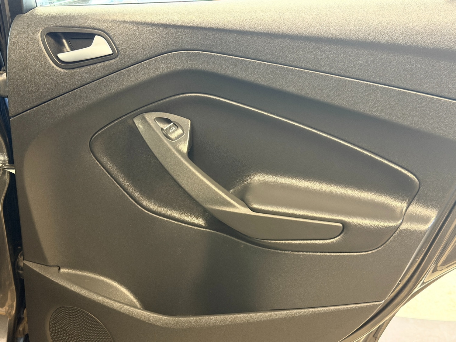 Used Ford Kuga 2017 for sale - 77127381: Photo 25