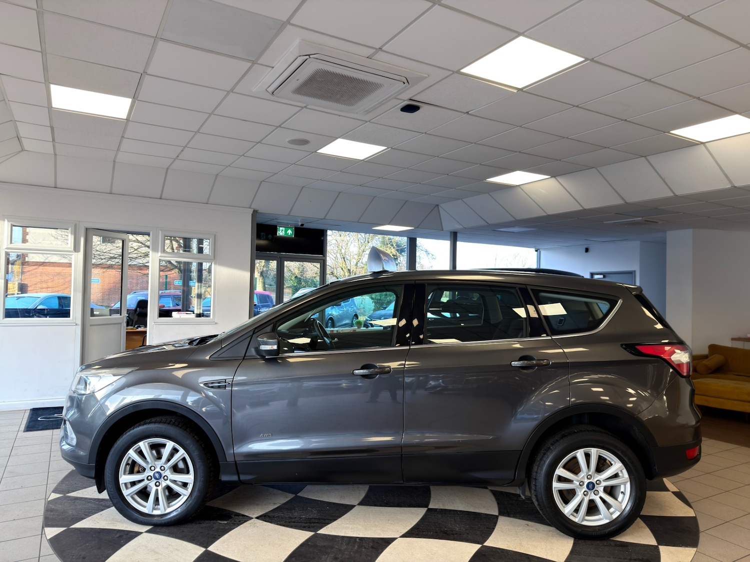 Used Ford Kuga 2017 for sale - 77127381: Photo 4