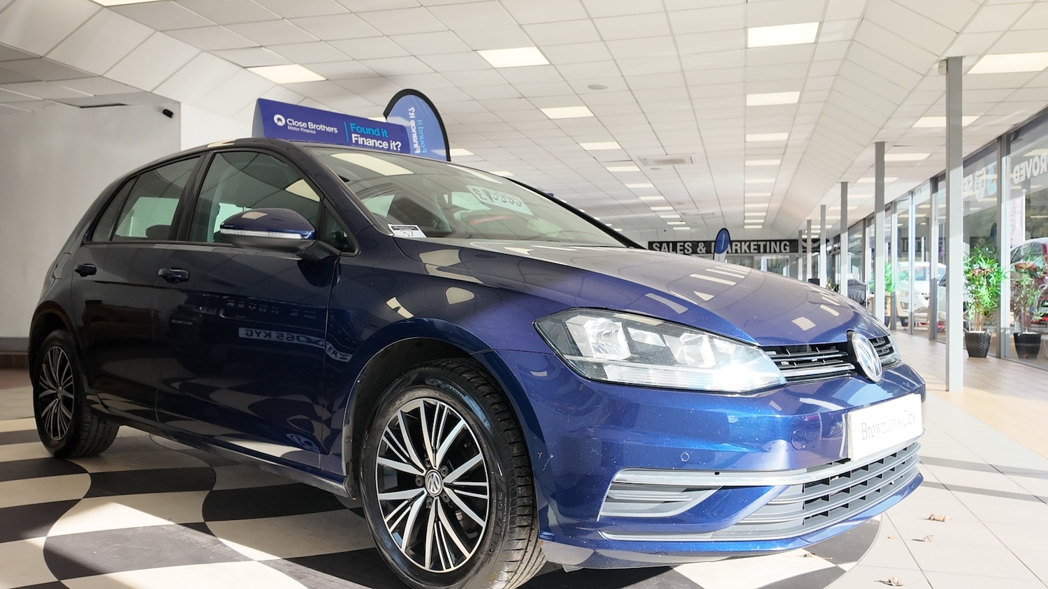 Used Volkswagen Golf 2018 for sale - 76365207: Photo 1