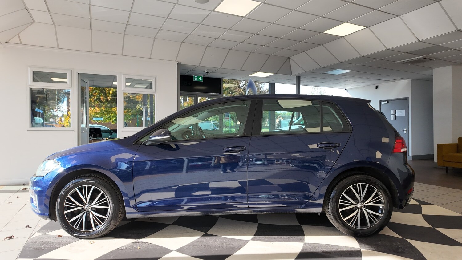 Used Volkswagen Golf 2018 for sale - 76365207: Photo 7