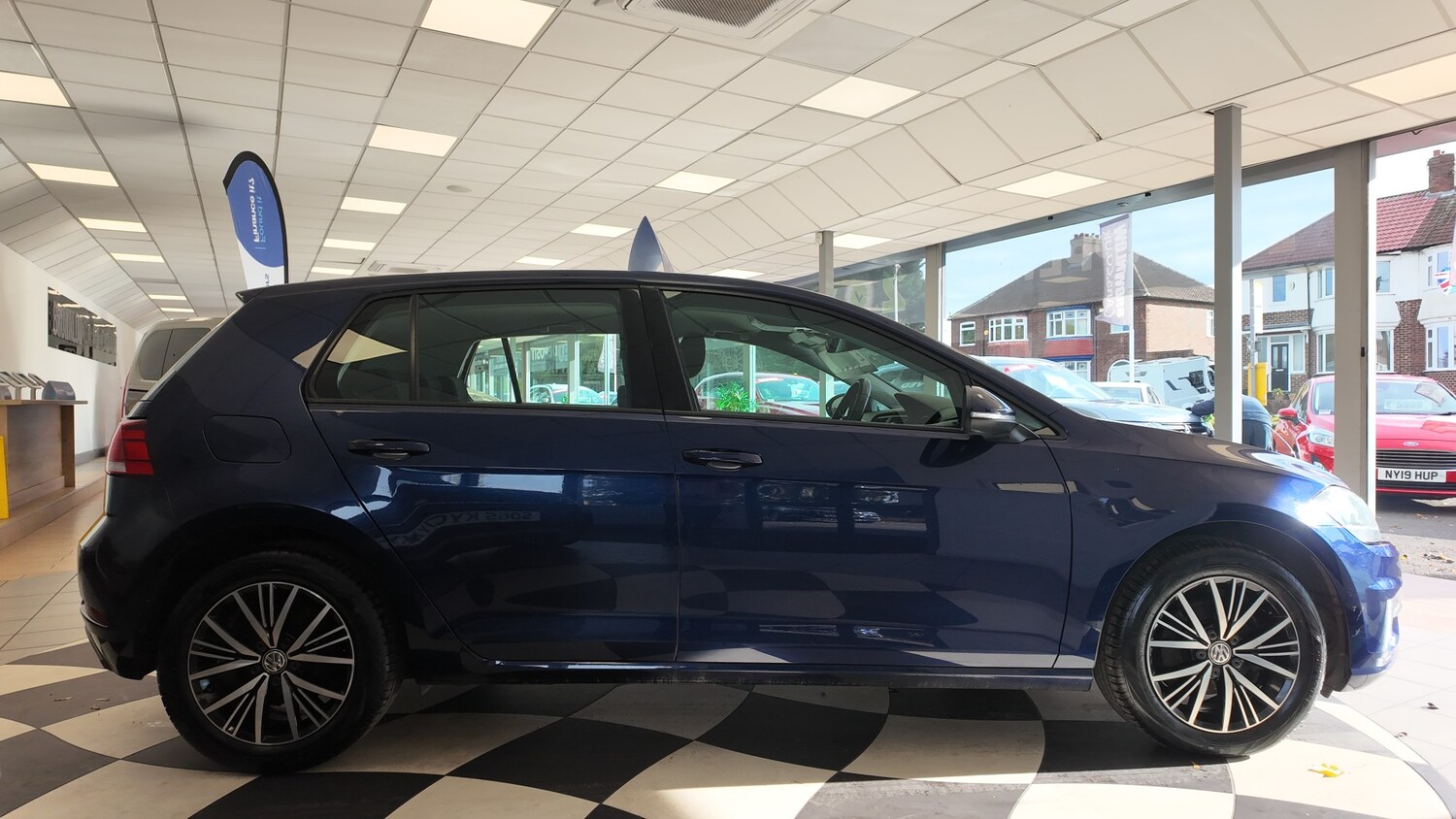 Used Volkswagen Golf 2018 for sale - 76365207: Photo 9