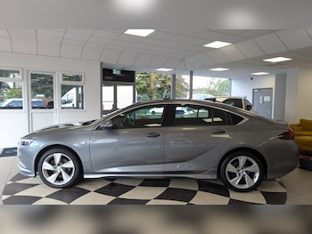 Used Vauxhall Insignia 2019 for sale - 75715460: Photo