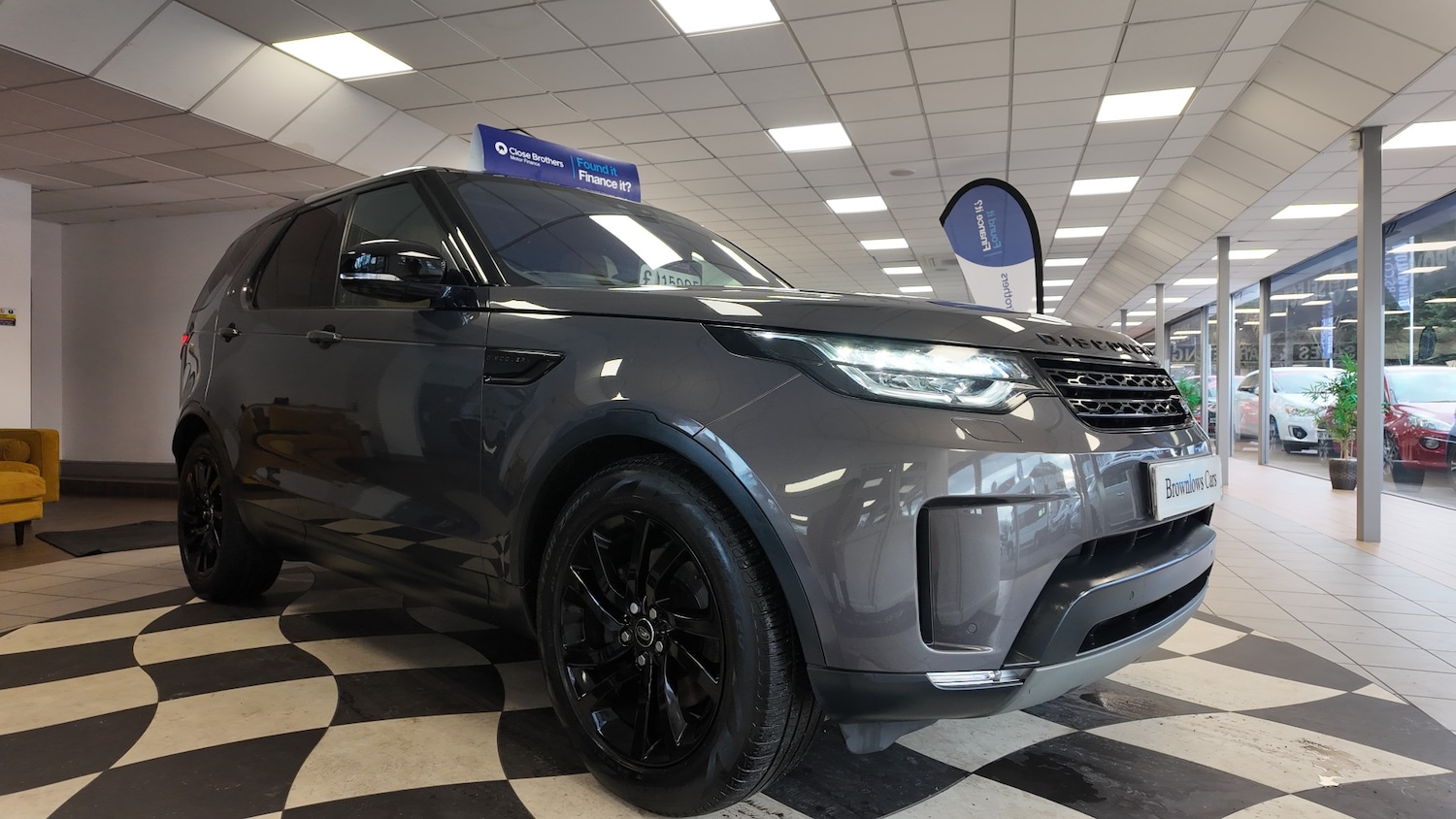 Used Land Rover Discovery 2017 for sale - 76904496: Photo 1