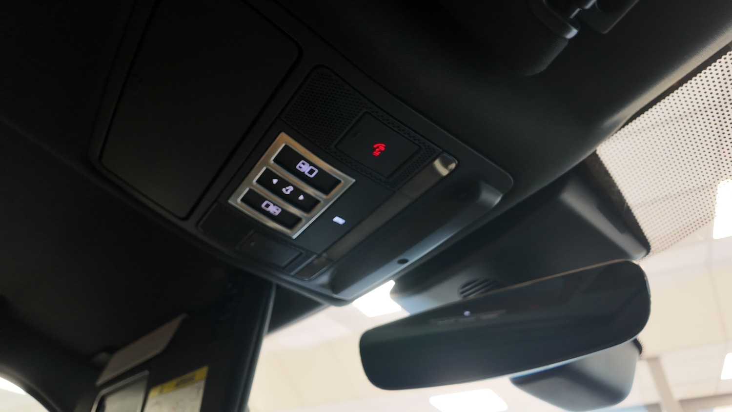 Used Land Rover Discovery 2017 for sale - 76904496: Photo 21