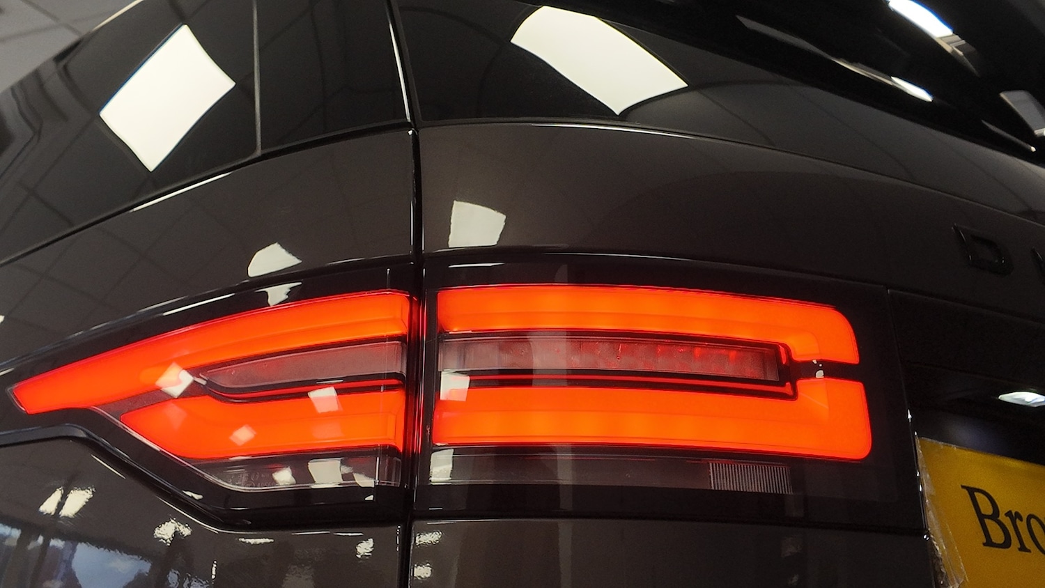 Used Land Rover Discovery 2017 for sale - 76904496: Photo 35