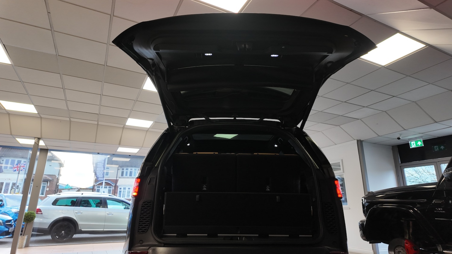 Used Land Rover Discovery 2017 for sale - 76904496: Photo 37