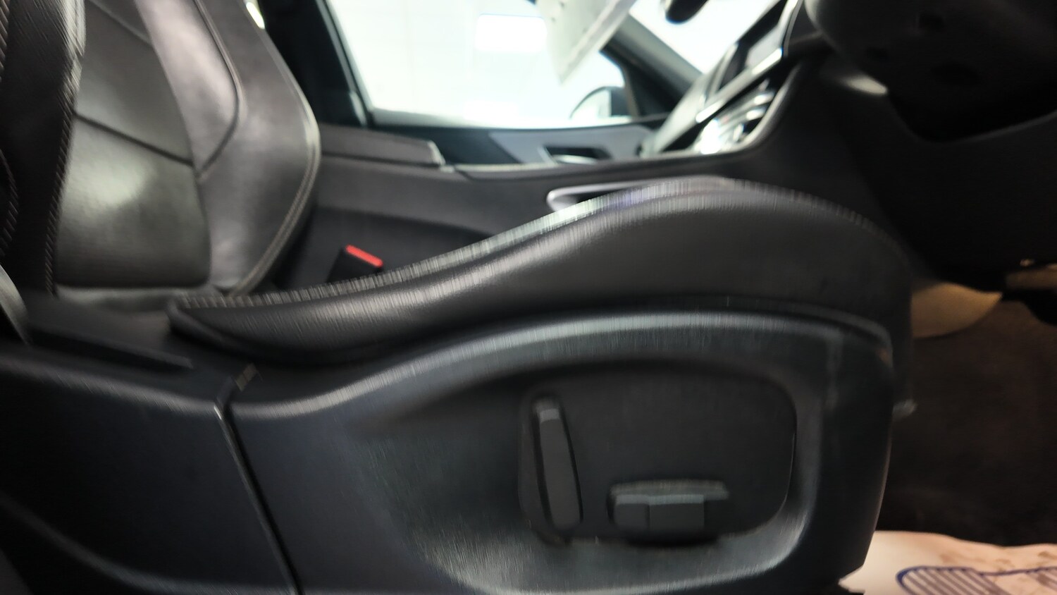 Used Jaguar F-Pace 2017 for sale - 77432568: Photo 24