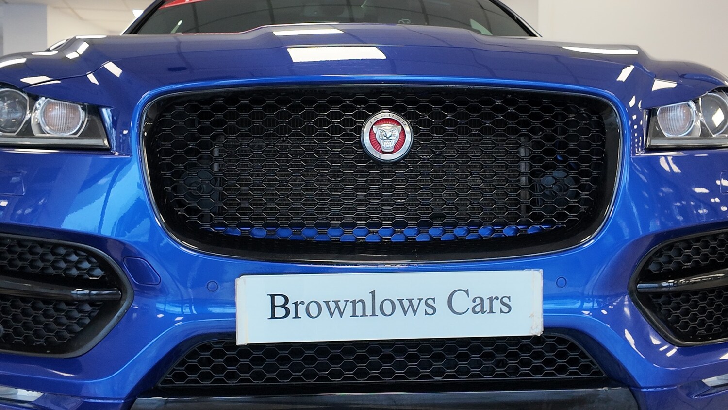 Used Jaguar F-Pace 2017 for sale - 77432568: Photo 9