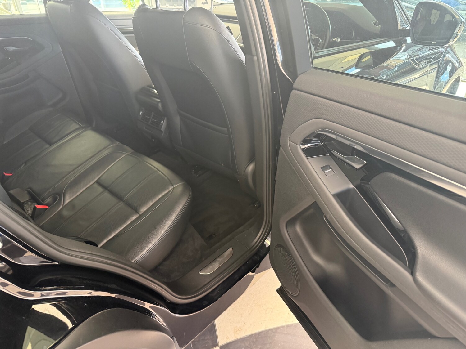 Used Land Rover Range Rover Evoque 2019 for sale - 77830220: Photo 32