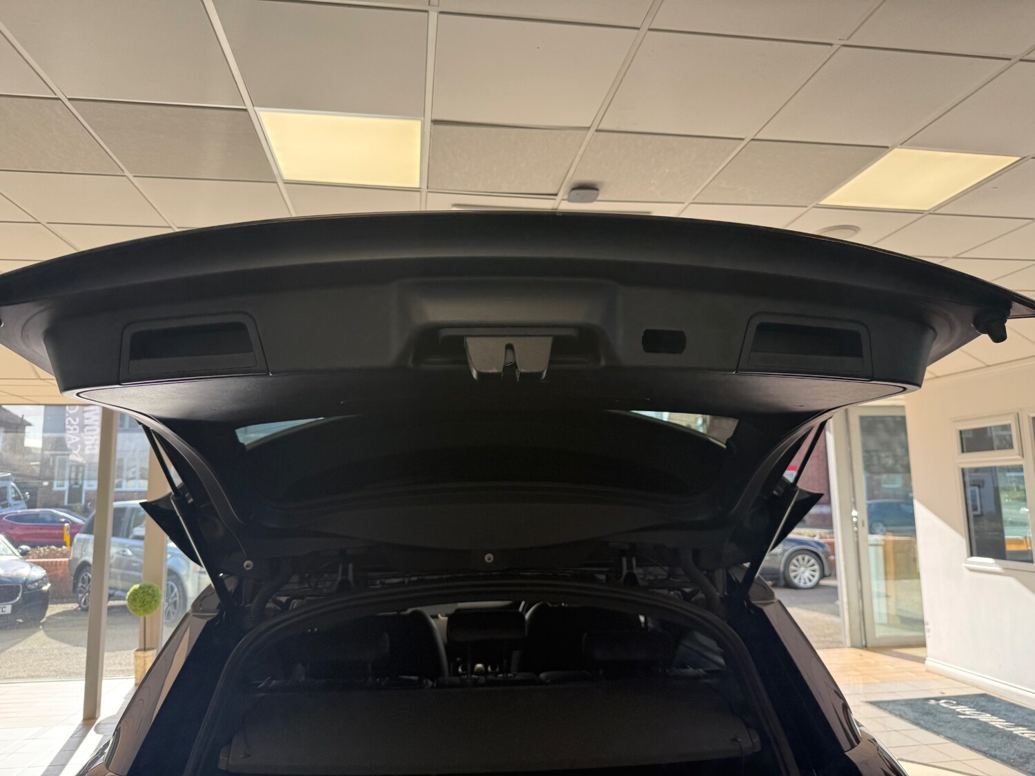 Used Land Rover Range Rover Evoque 2019 for sale - 77830220: Photo 35