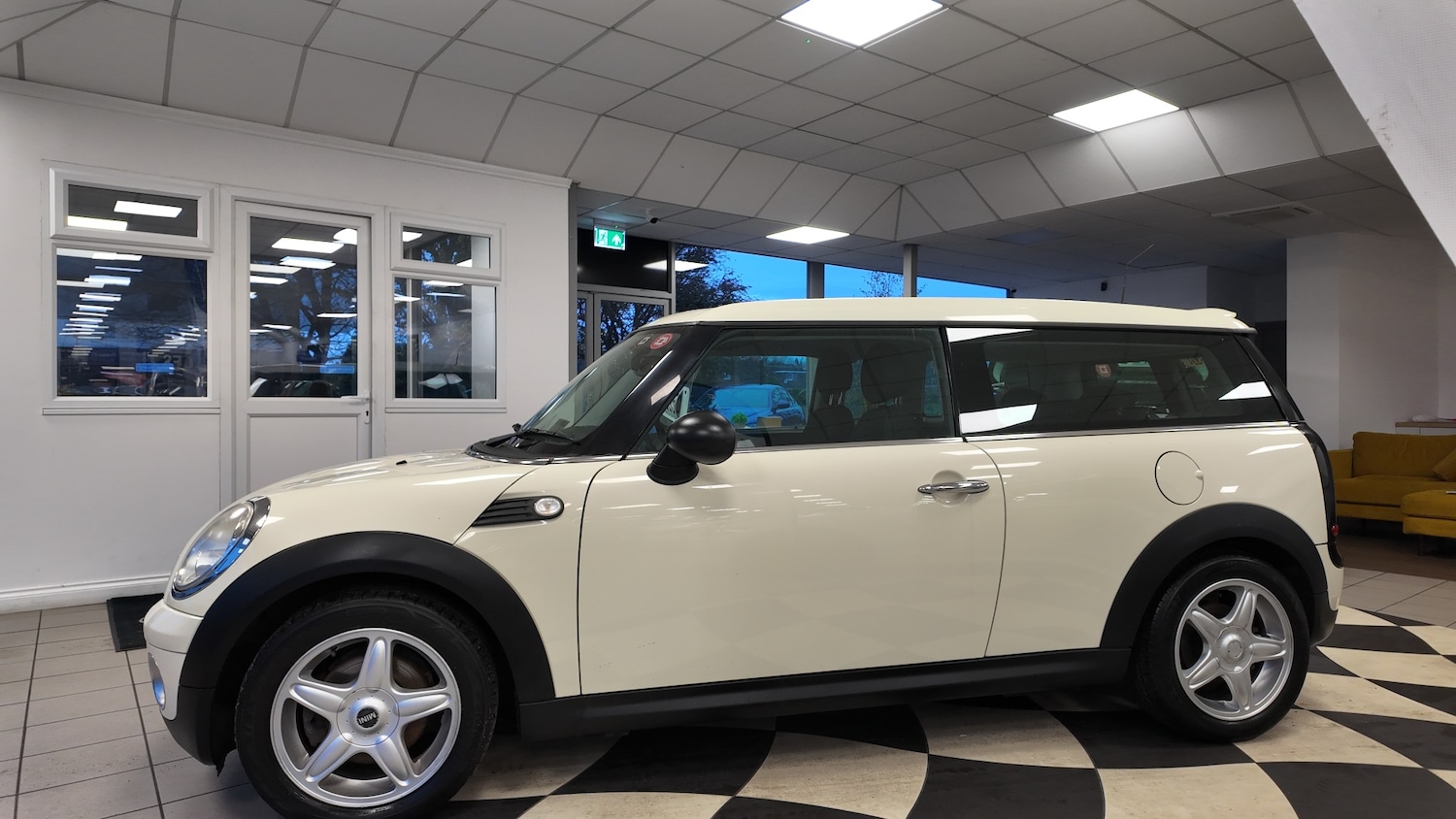 Used MINI Clubman 2010 for sale - 76531810: Photo 4