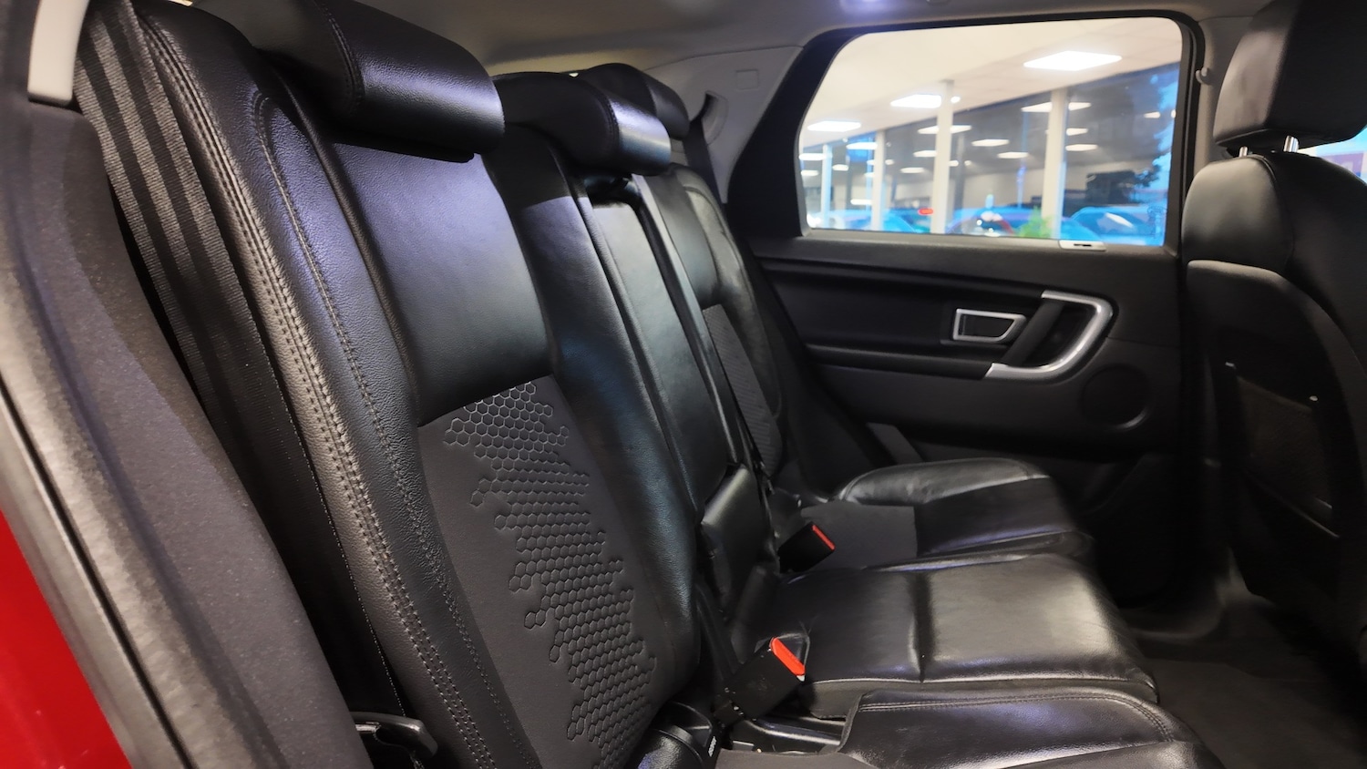 Used Land Rover Discovery Sport 2015 for sale - 76796180: Photo 24