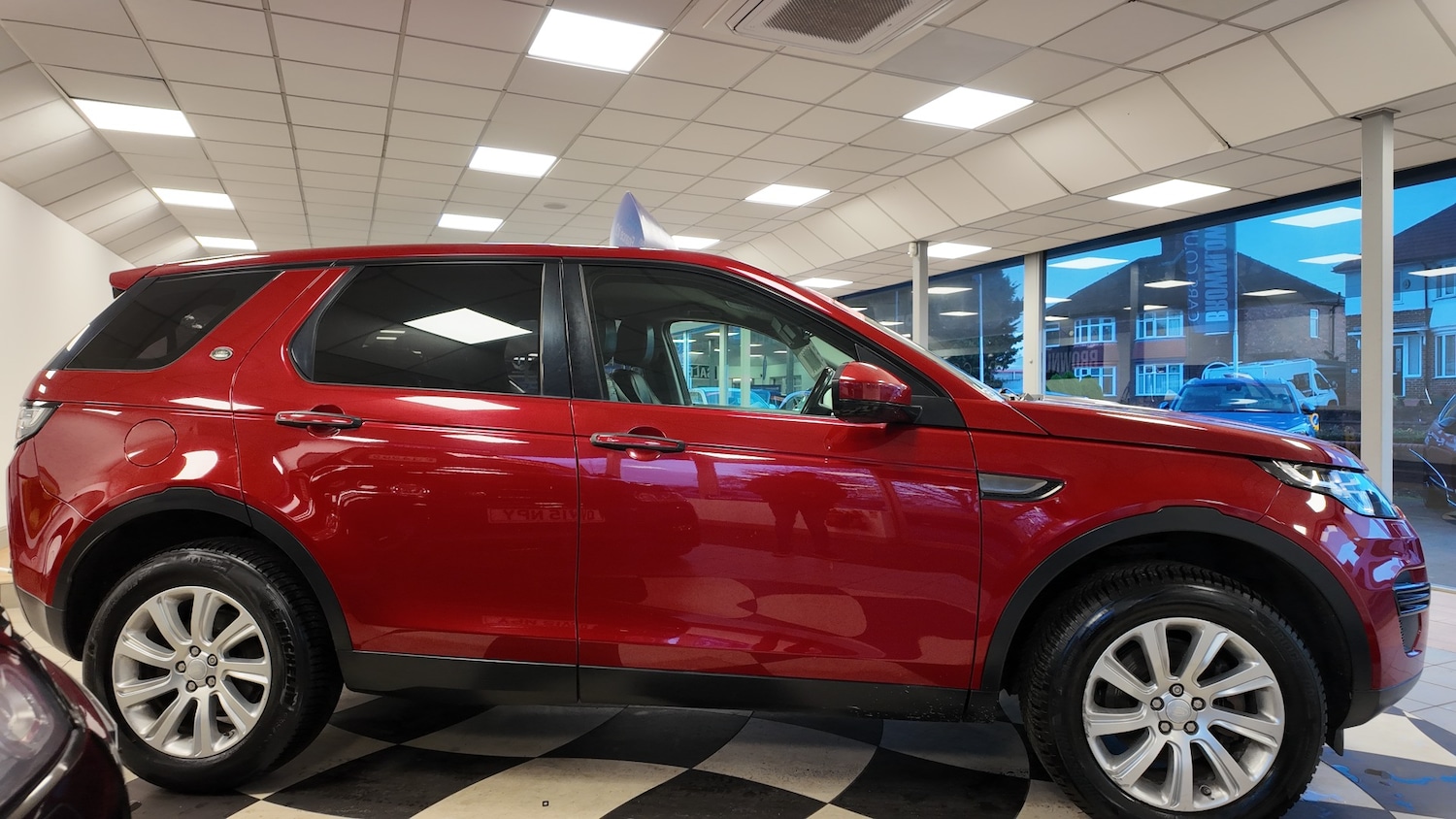 Used Land Rover Discovery Sport 2015 for sale - 76796180: Photo 6