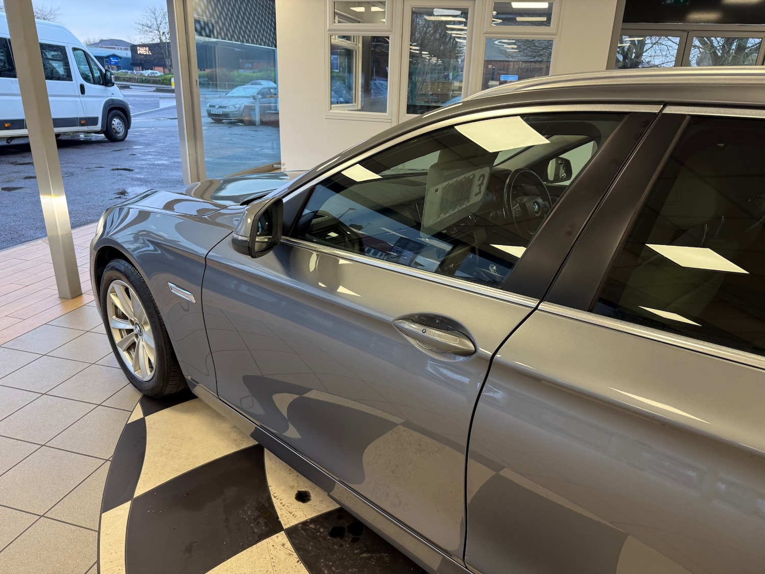 Used BMW 5 Series 2014 for sale - 77296592: Photo 13