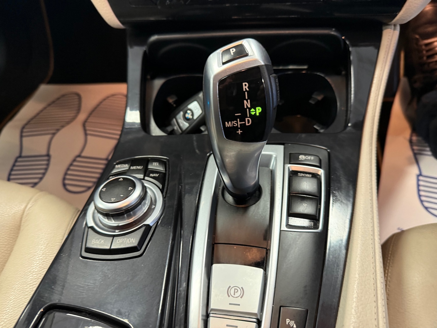 Used BMW 5 Series 2014 for sale - 77296592: Photo 34