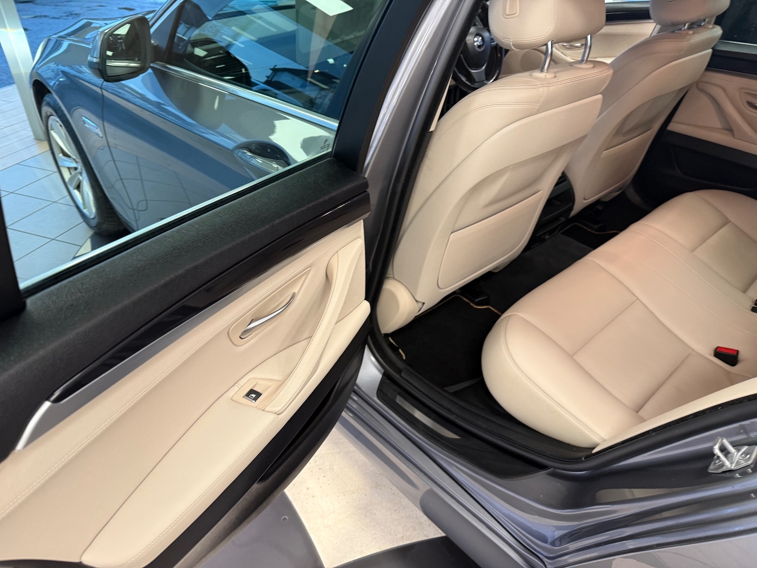 Used BMW 5 Series 2014 for sale - 77296592: Photo 40