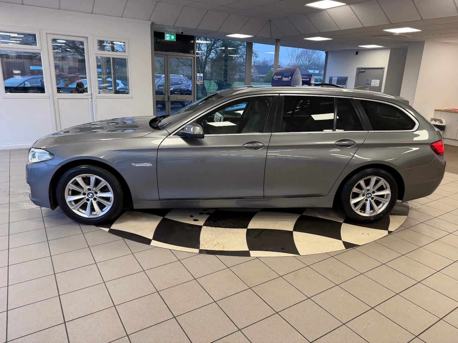 Used BMW 5 Series 2014 for sale - 77296592: Photo 8