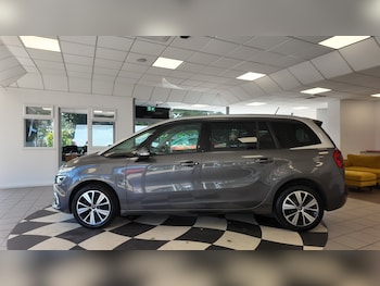 Used Citroen C4 Grand Picasso 2018 for sale - 75472234: Photo