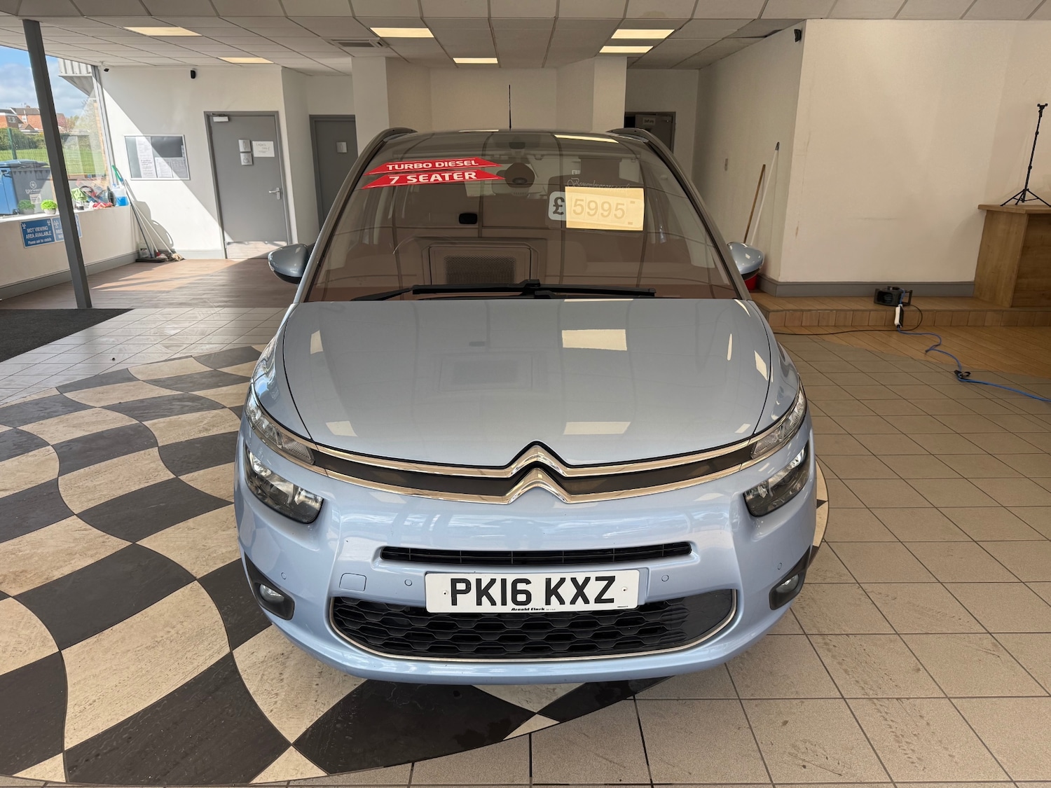 Used Citroen Grand C4 Picasso 2016 for sale - 78211110: Photo 2