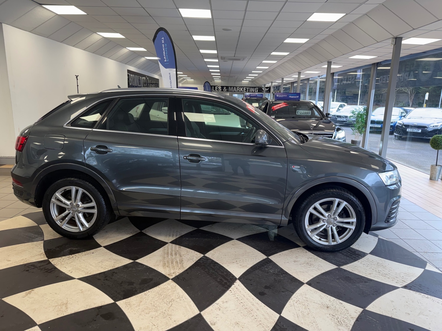Used Audi Q3 2016 for sale - 77675775: Photo 4