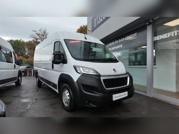 2023 (72) - 2.2 BlueHDi H2 Professional Premium+ Van 140ps L4 H2 NO VAT