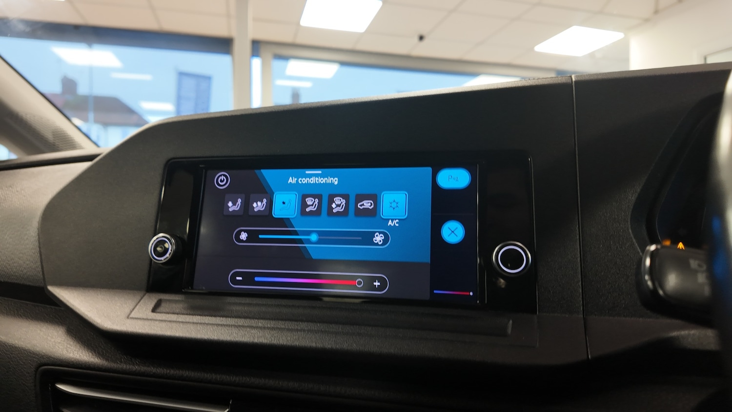 Used Volkswagen Caddy 2023 for sale - 77033062: Photo 16