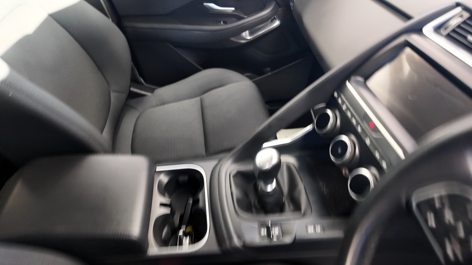 Used Jaguar E-Pace 2019 for sale - 76893071: Photo 15