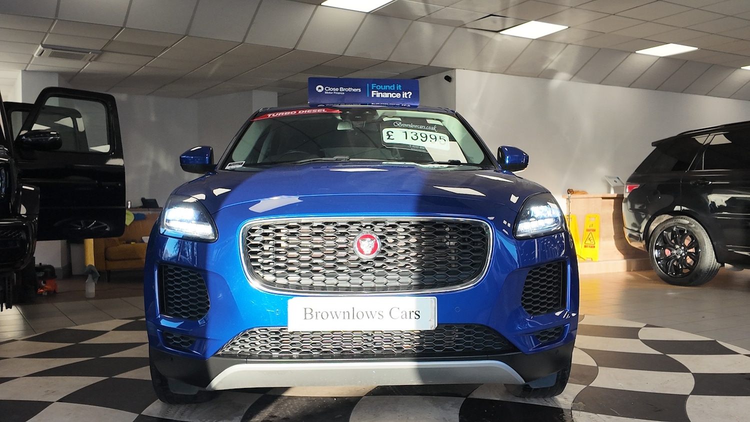 Used Jaguar E-Pace 2019 for sale - 76893071: Photo 2