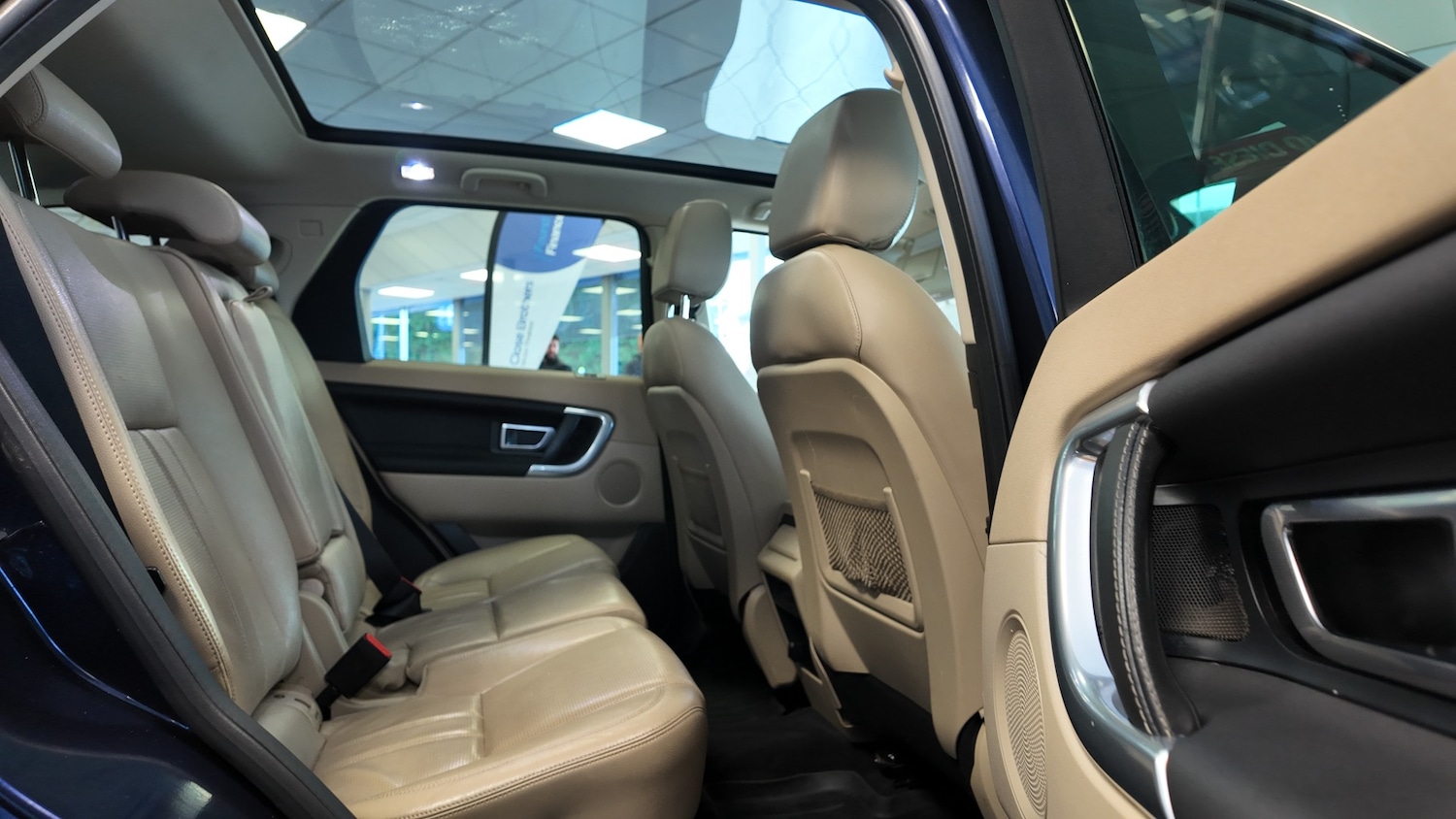 Used Land Rover Discovery Sport 2016 for sale - 76891670: Photo 23