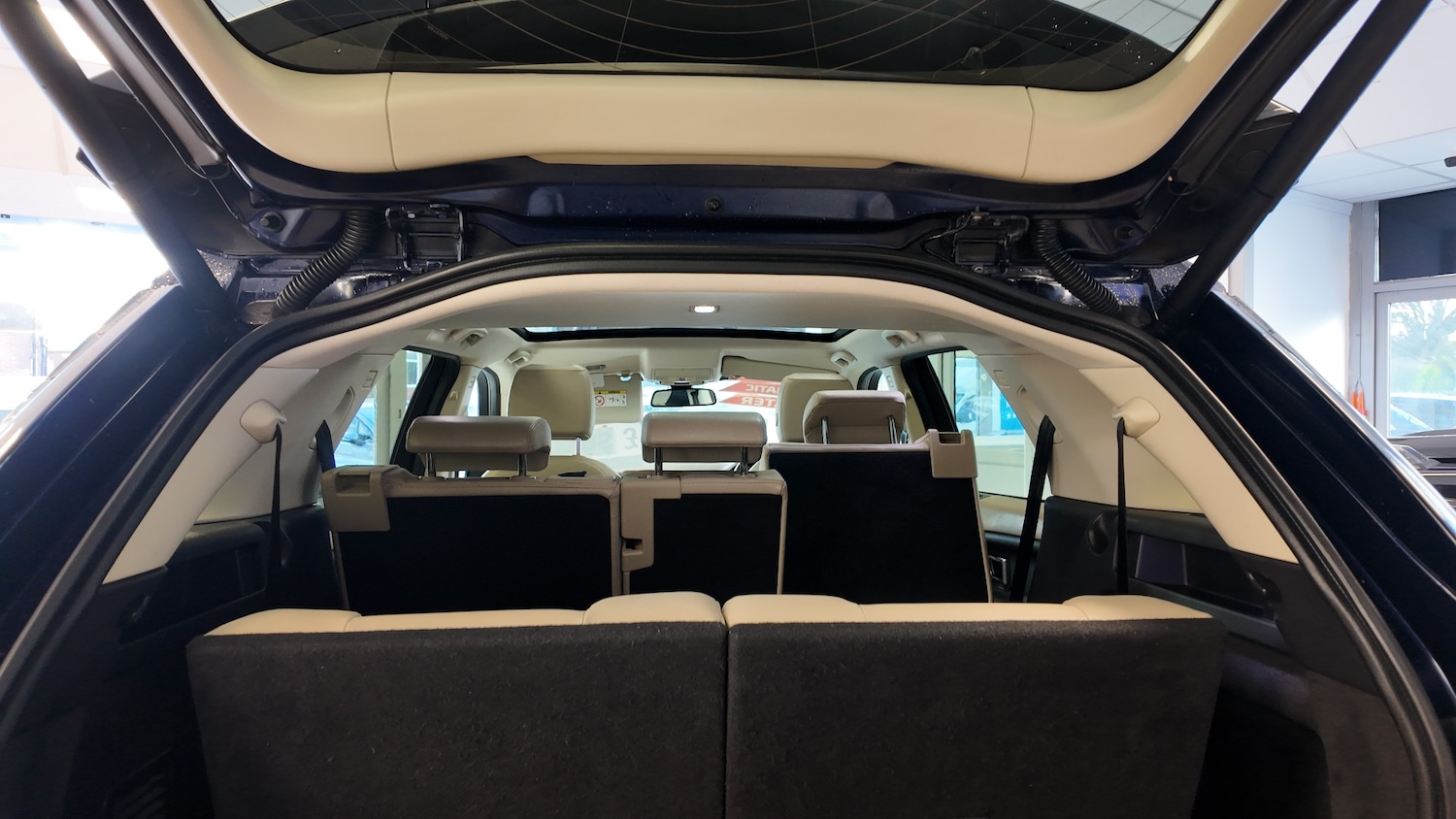 Used Land Rover Discovery Sport 2016 for sale - 76891670: Photo 30