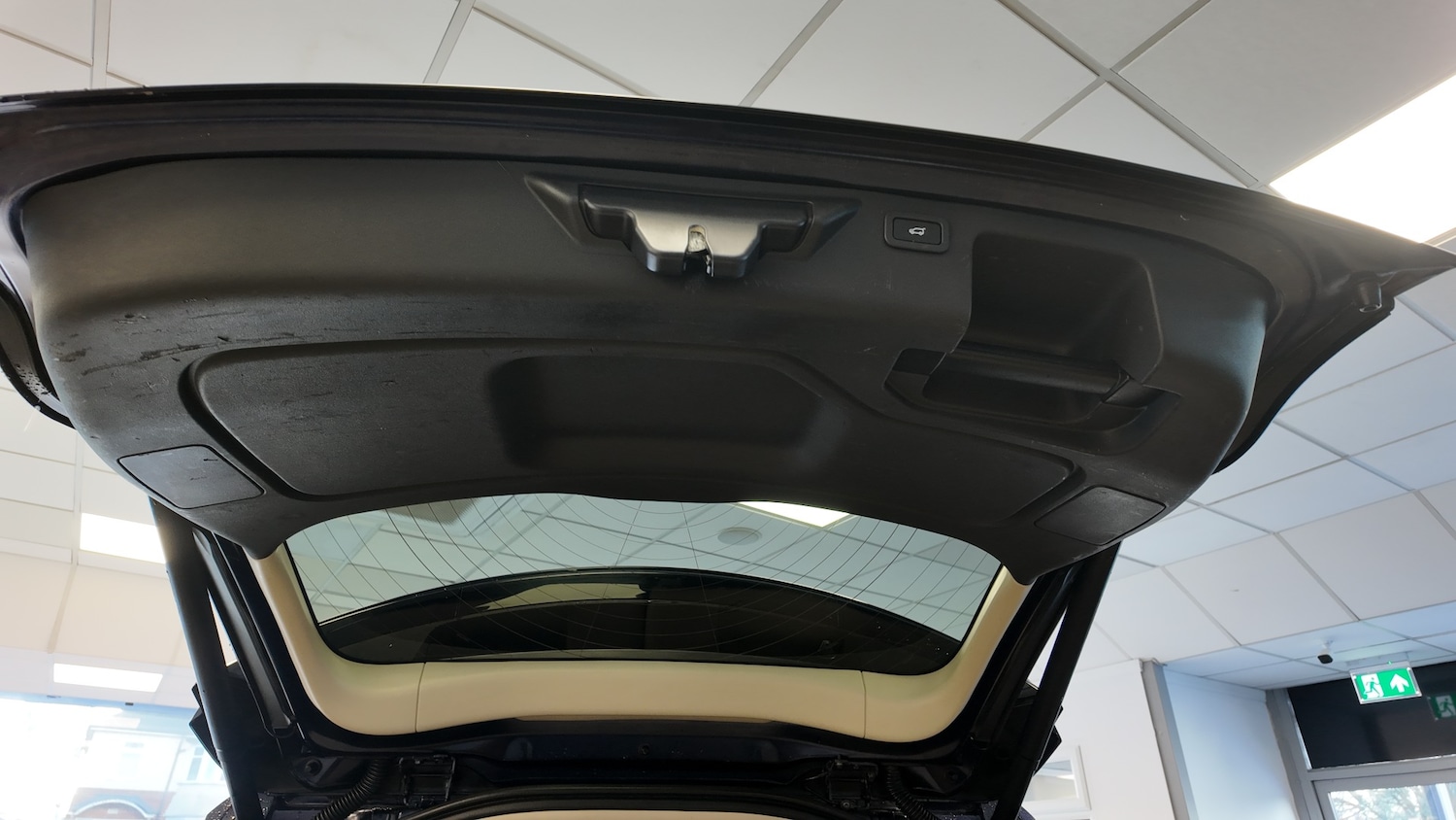 Used Land Rover Discovery Sport 2016 for sale - 76891670: Photo 31