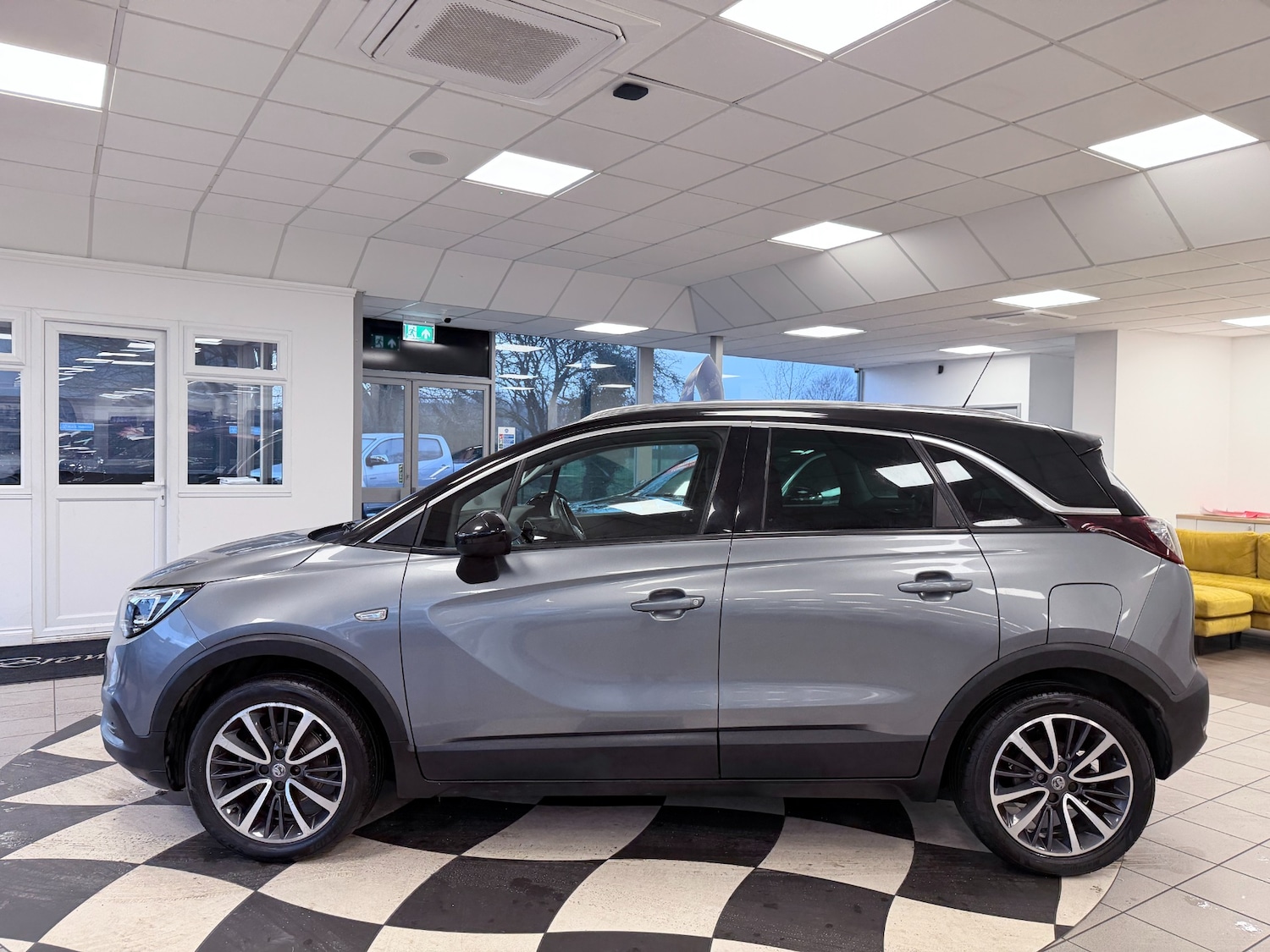 Used Vauxhall Crossland X 2018 for sale - 77220795: Photo 4