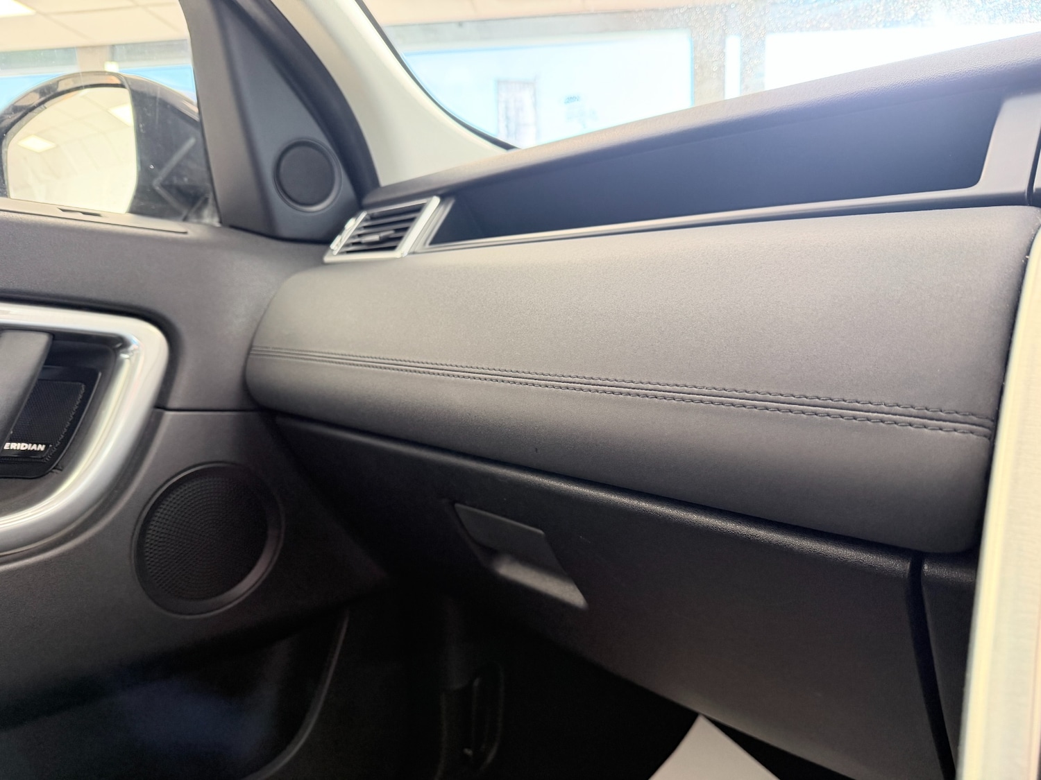 Used Land Rover Discovery Sport 2018 for sale - 77105796: Photo 23