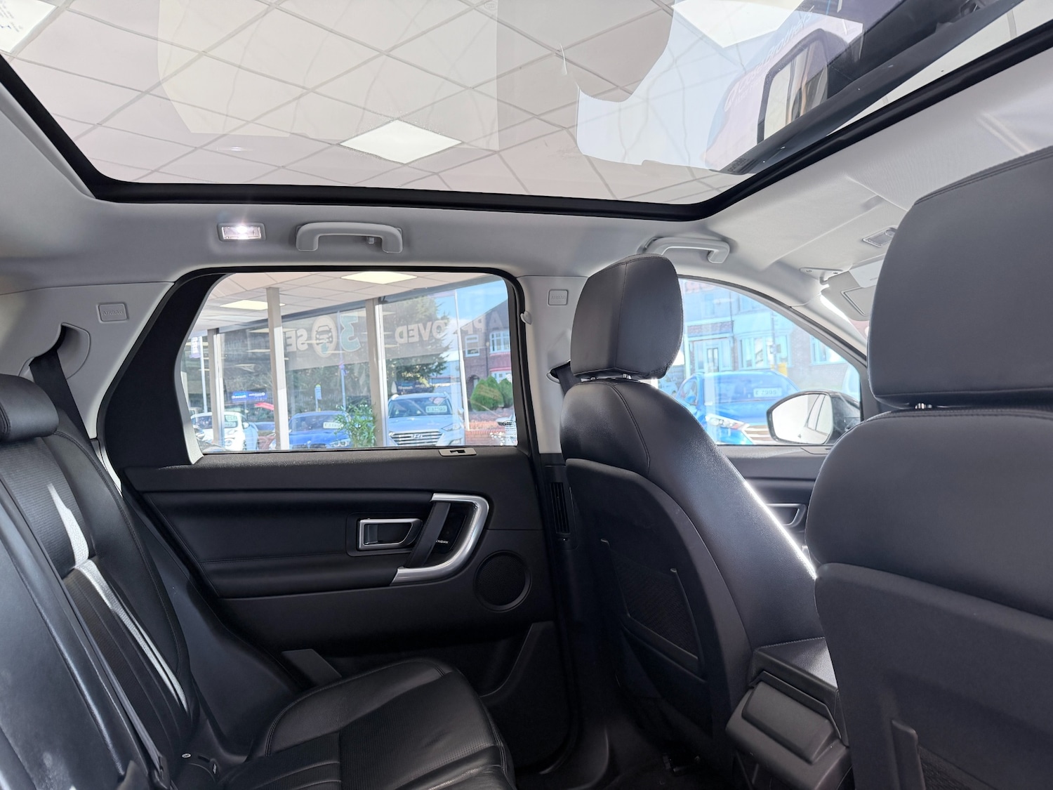 Used Land Rover Discovery Sport 2018 for sale - 77105796: Photo 30