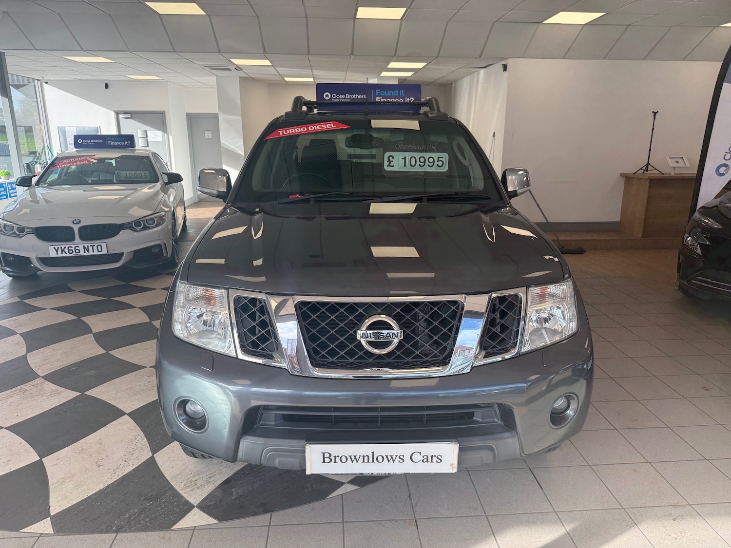 Used Nissan Navara 2014 for sale - 77889973: Photo 2