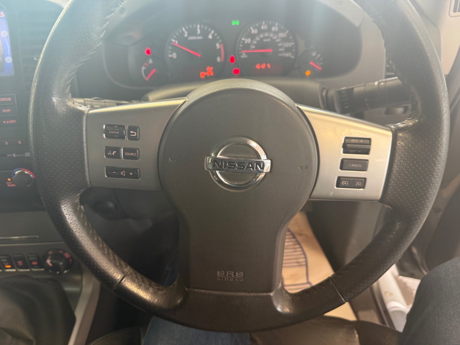 Used Nissan Navara 2014 for sale - 77889973: Photo 25