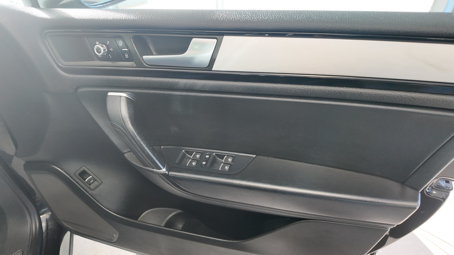 Used Volkswagen Touareg 2014 for sale - 76598793: Photo 24