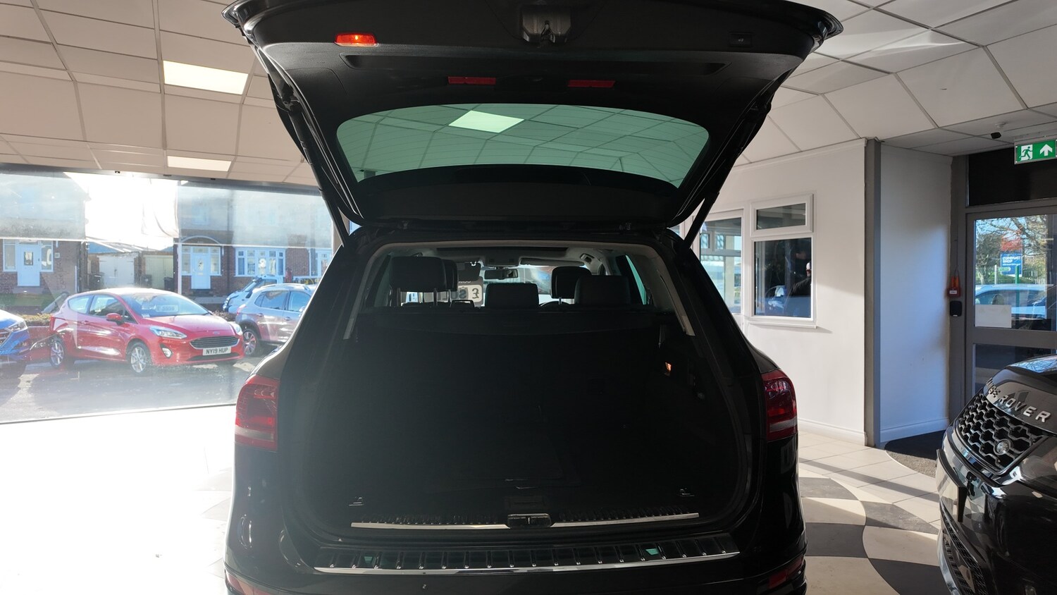 Used Volkswagen Touareg 2014 for sale - 76598793: Photo 34