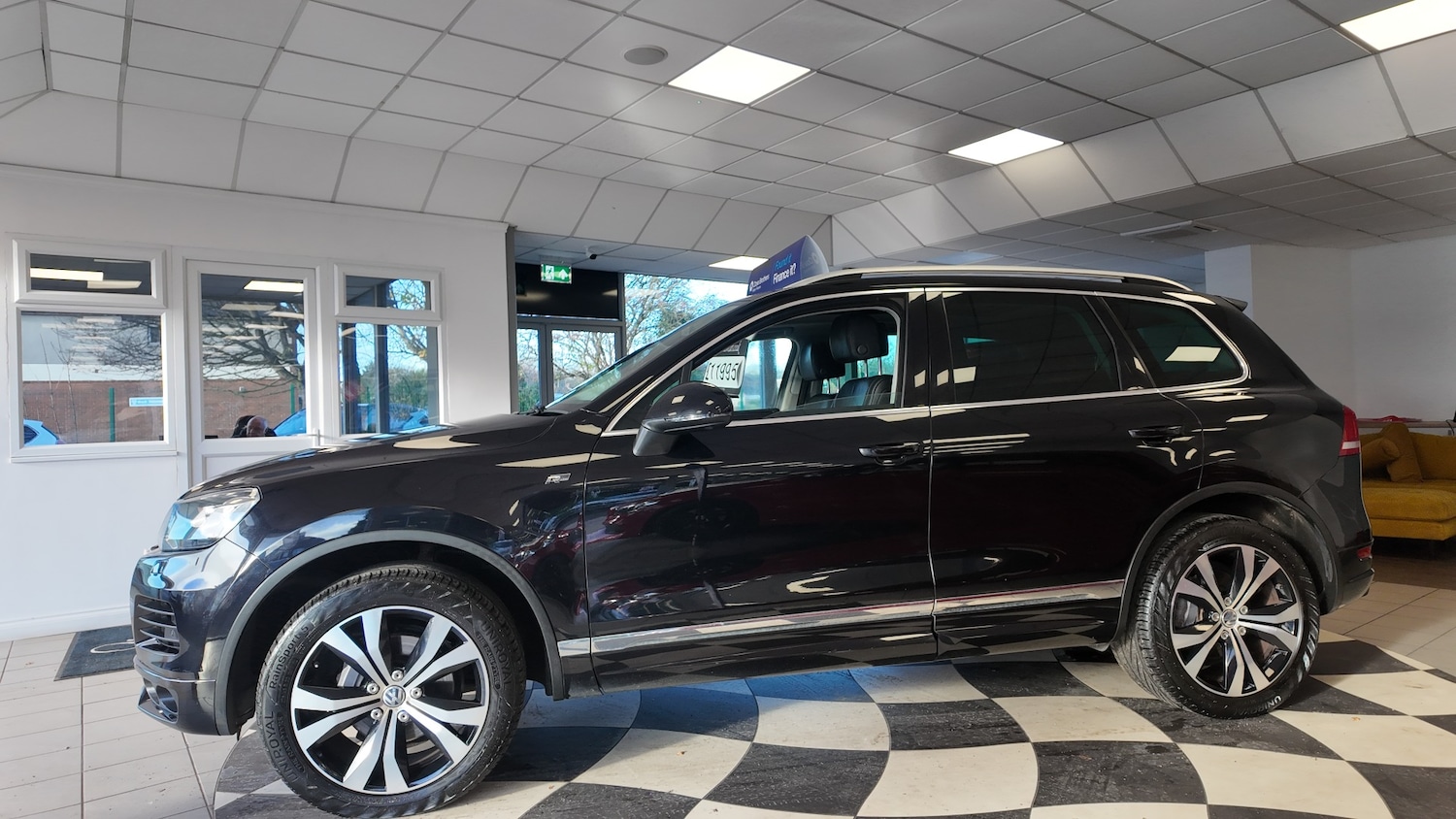 Used Volkswagen Touareg 2014 for sale - 76598793: Photo 4