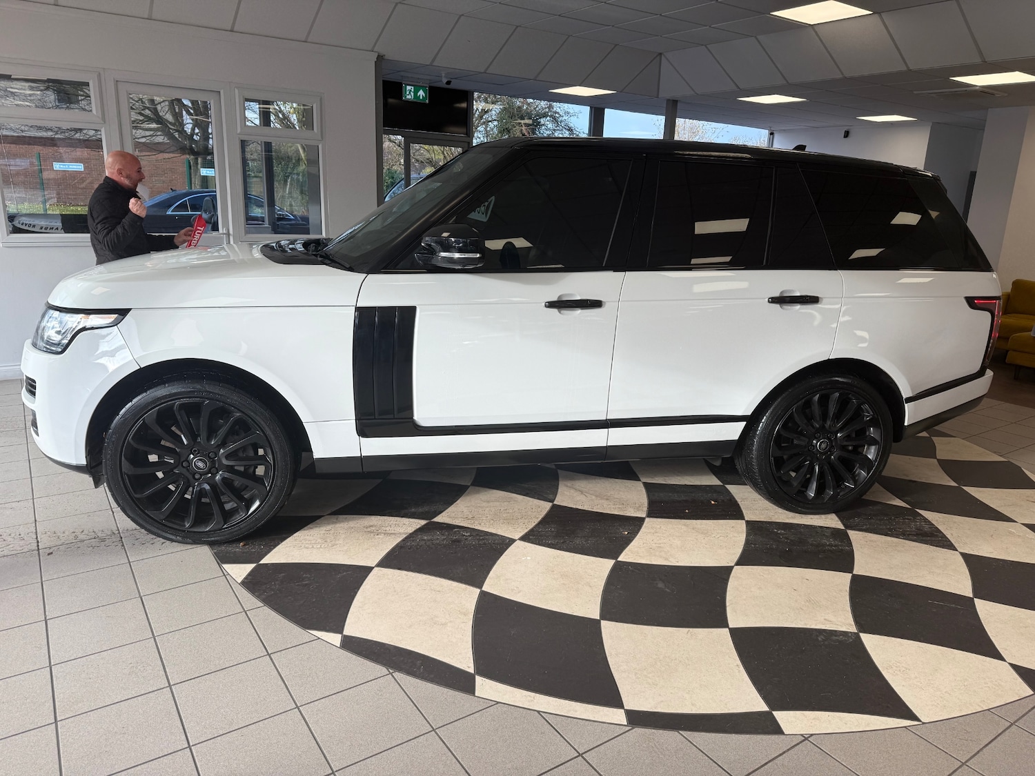 Used Land Rover Range Rover 2015 for sale - 76662592: Photo 10