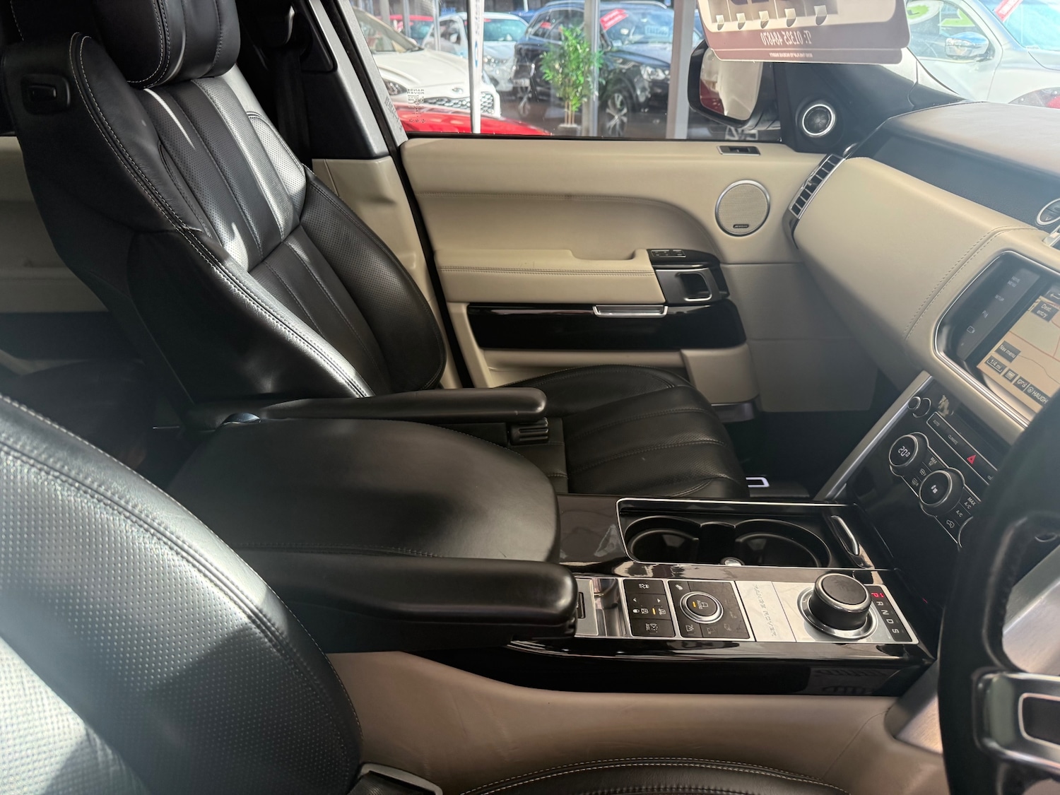 Used Land Rover Range Rover 2015 for sale - 76662592: Photo 23