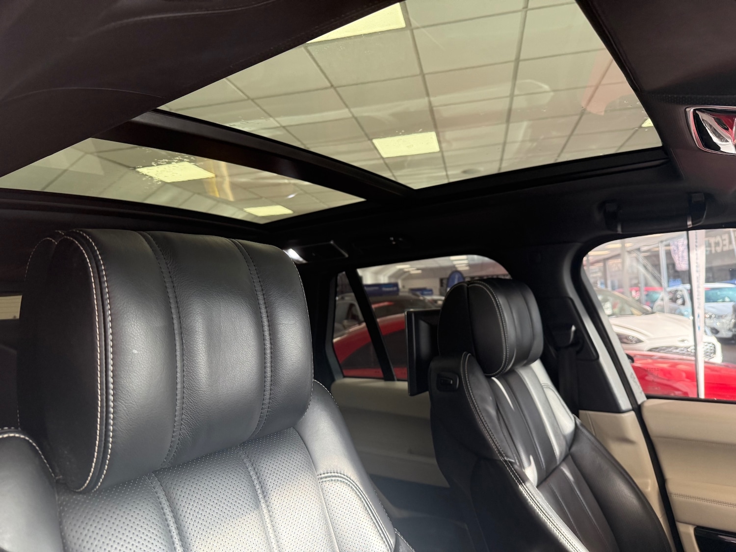 Used Land Rover Range Rover 2015 for sale - 76662592: Photo 25