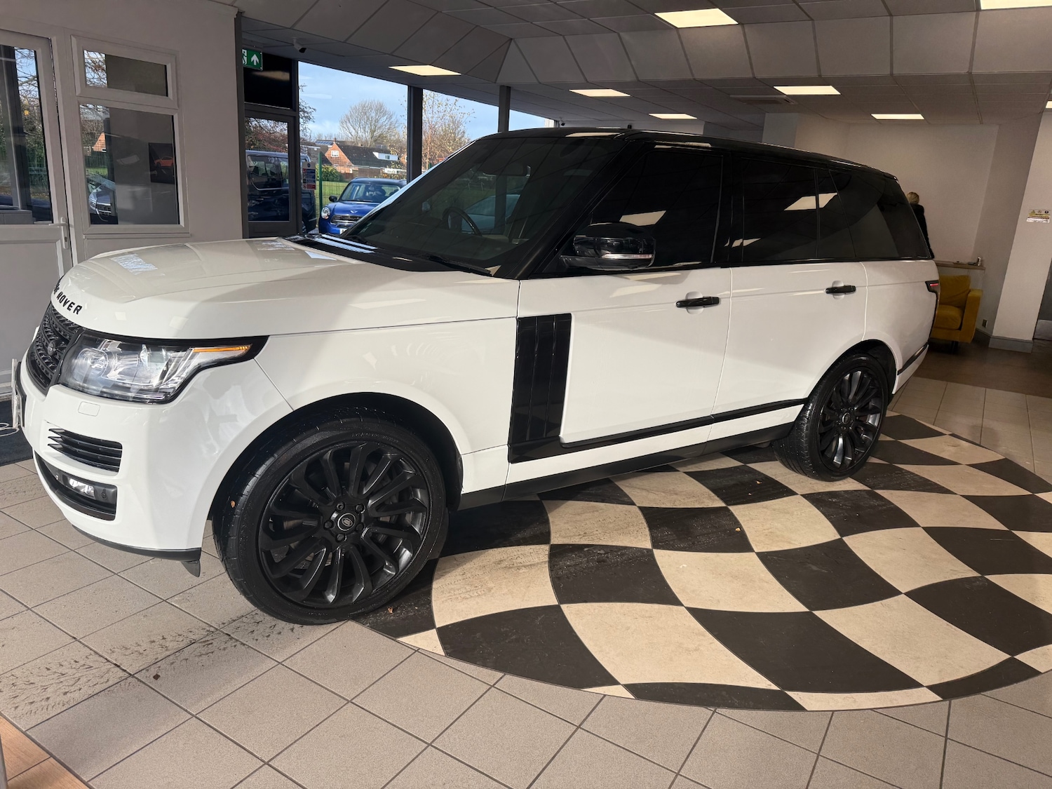 Used Land Rover Range Rover 2015 for sale - 76662592: Photo 3