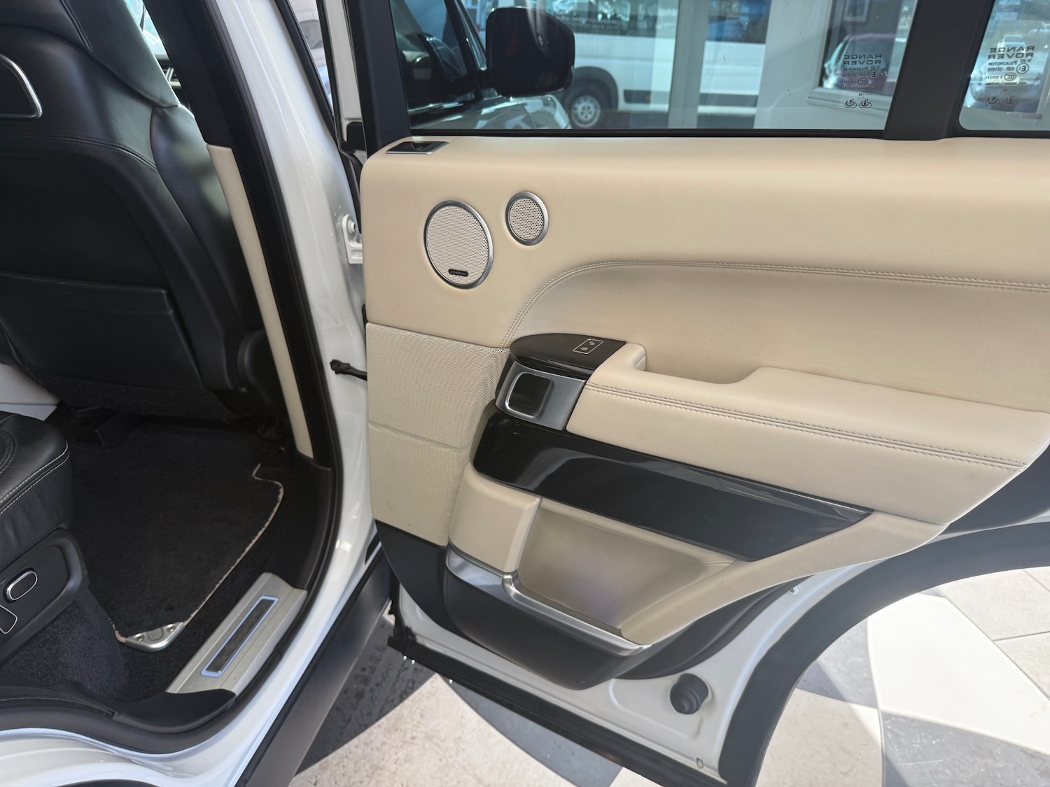 Used Land Rover Range Rover 2015 for sale - 76662592: Photo 44